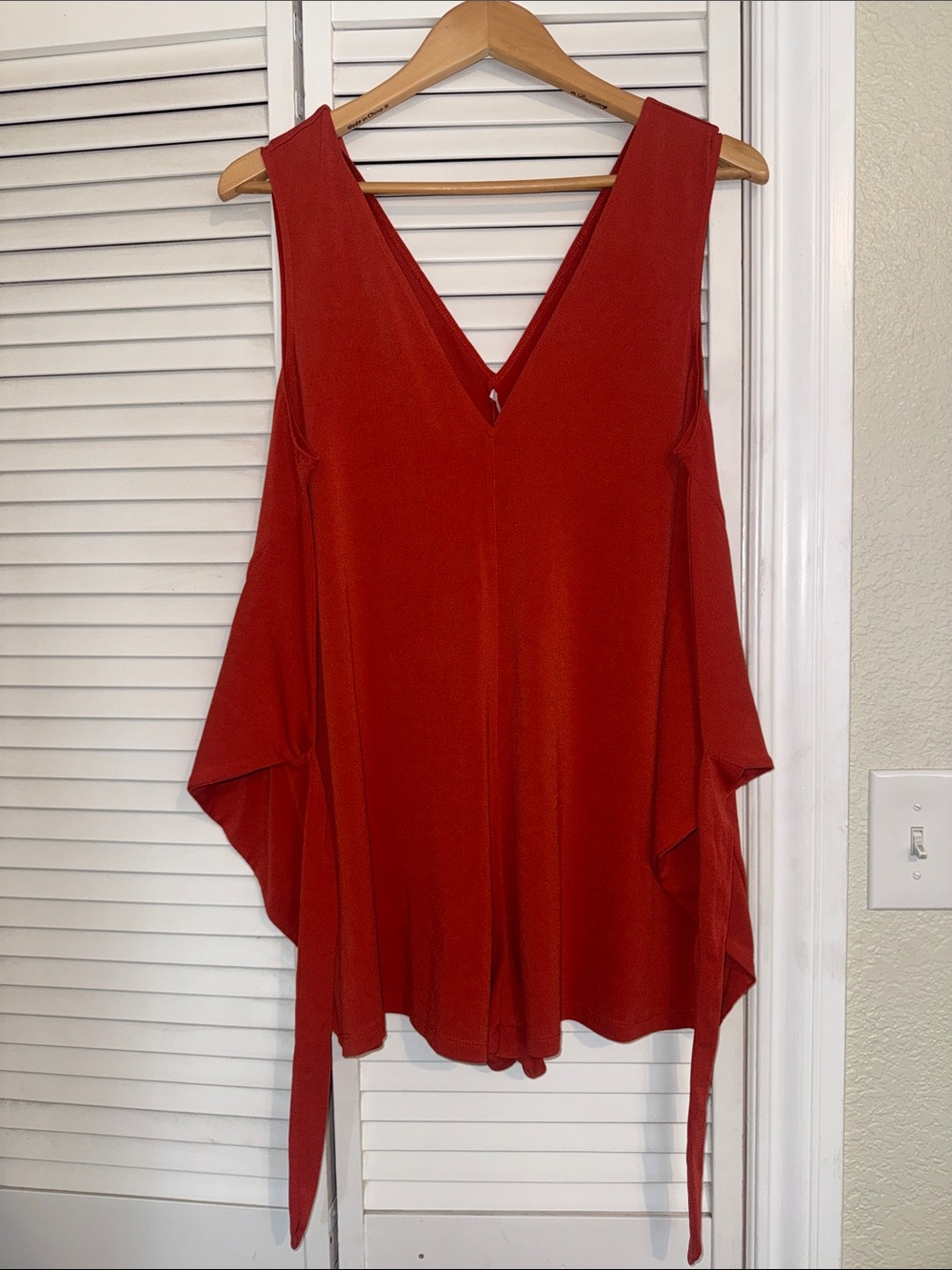 🆕 BCBGeneration Red V-Neck Draped Tank Top w/ Ties in Cinnabar - L